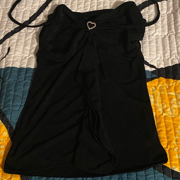 shien halter top used once in really good condition - Picture 2 of 2